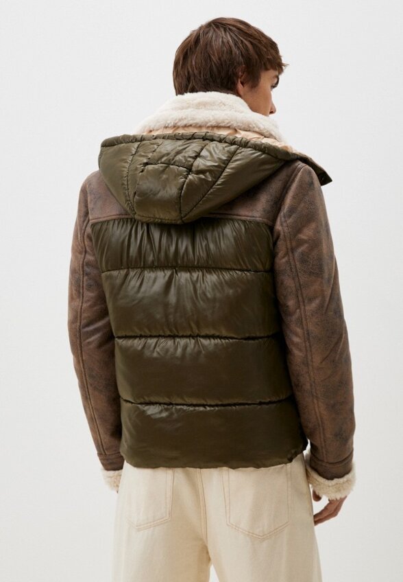 Пуховик Guess