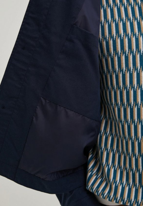 Ветровка Finn Flare