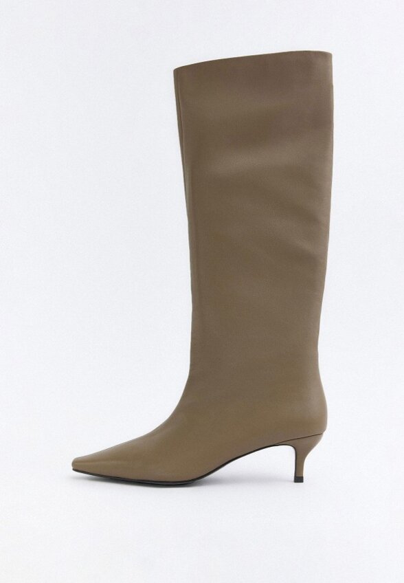 Сапоги Charuel