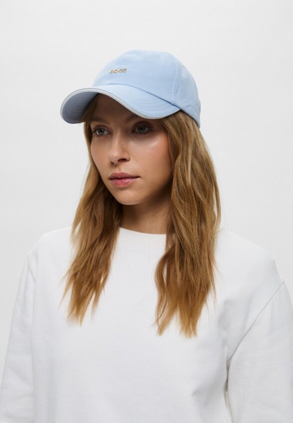 Бейсболка Boss