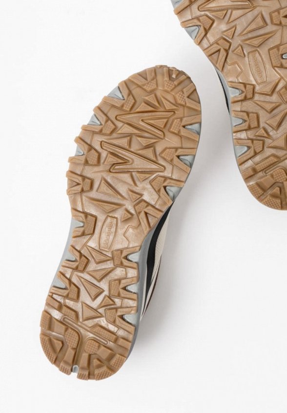 Кроссовки Baasploa