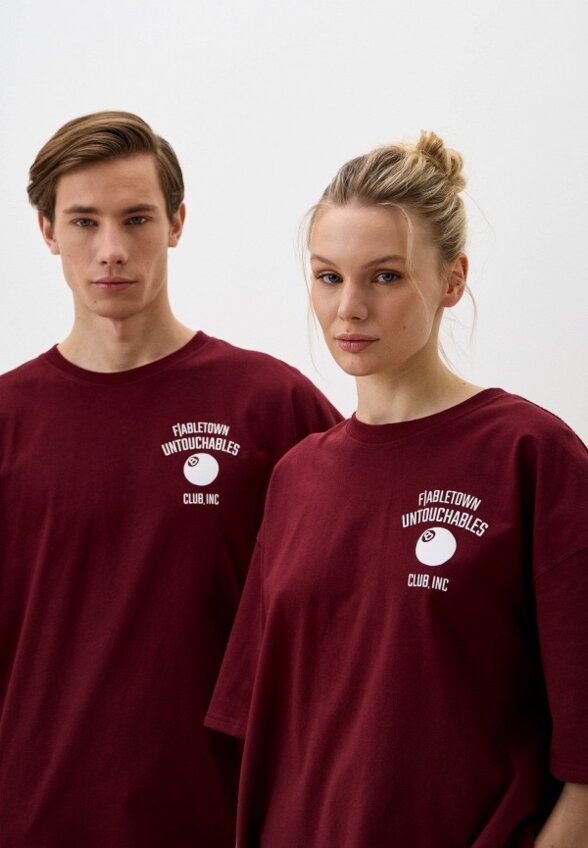 Футболка Fable