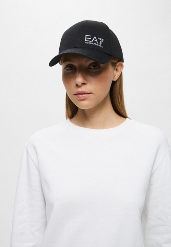 Бейсболка EA7