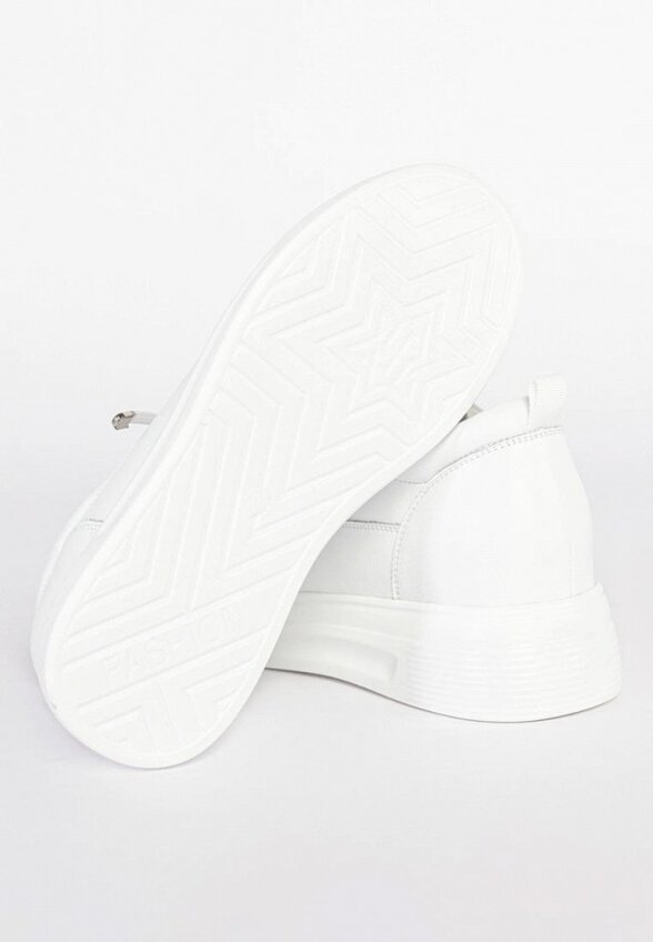 Кроссовки Gut