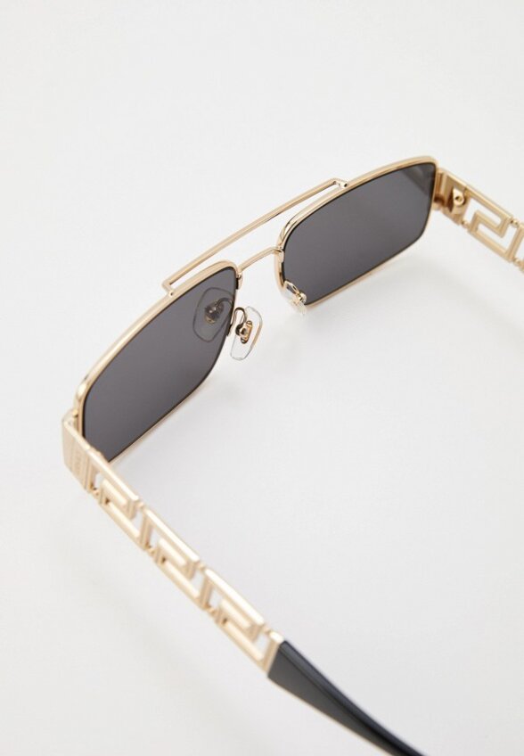 Очки солнцезащитные Versace