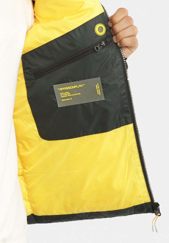 Куртка утепленная A Passion Play