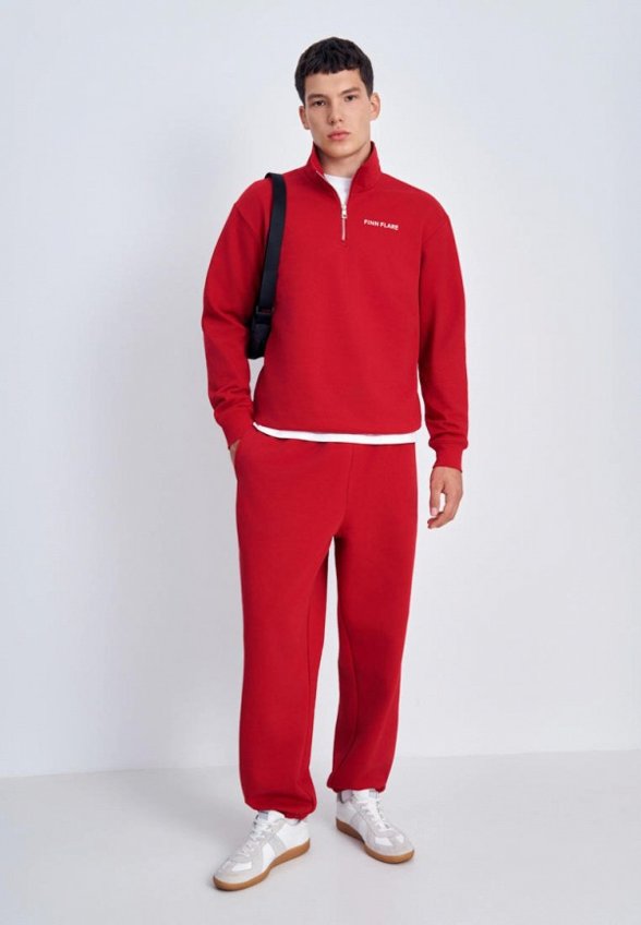 Брюки спортивные Finn Flare