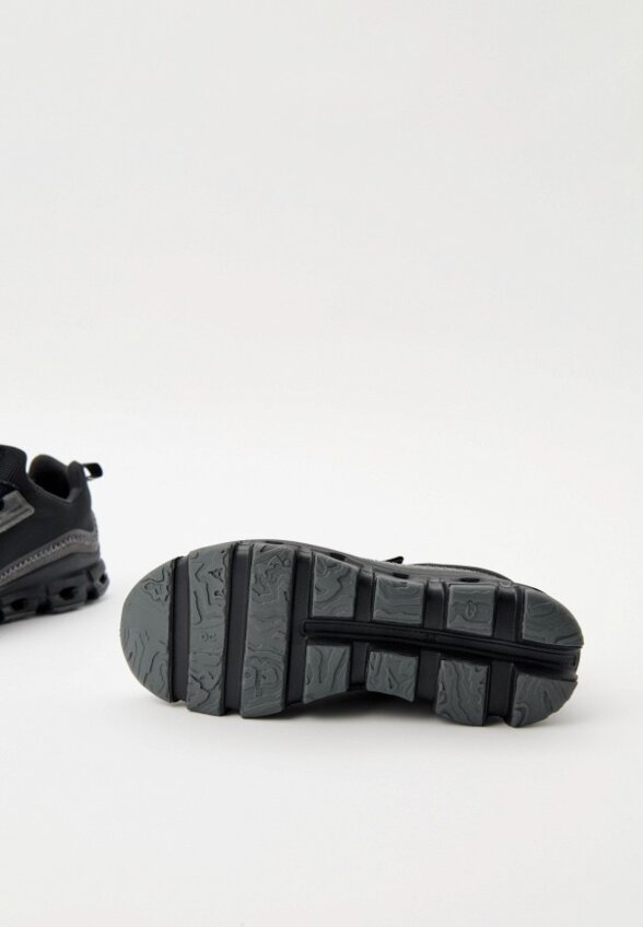 Кроссовки On