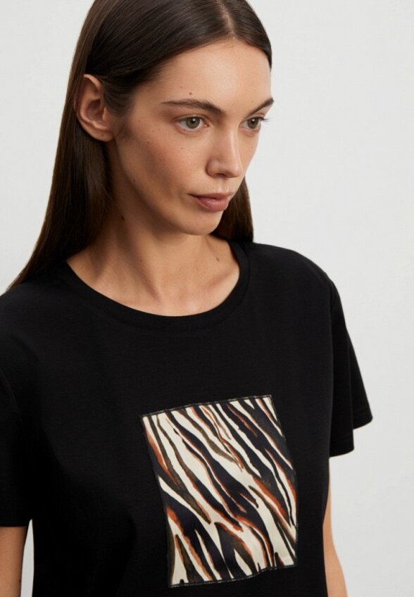 Футболка Emka