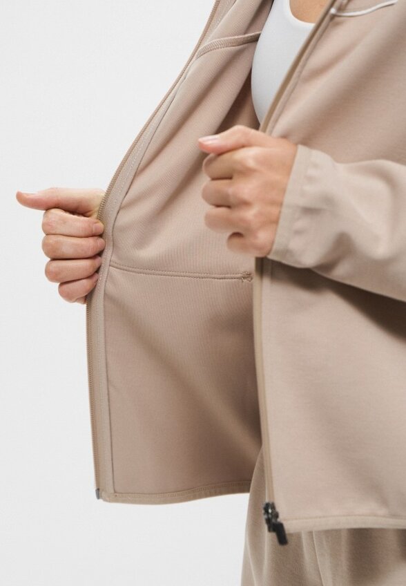 Толстовка EA7