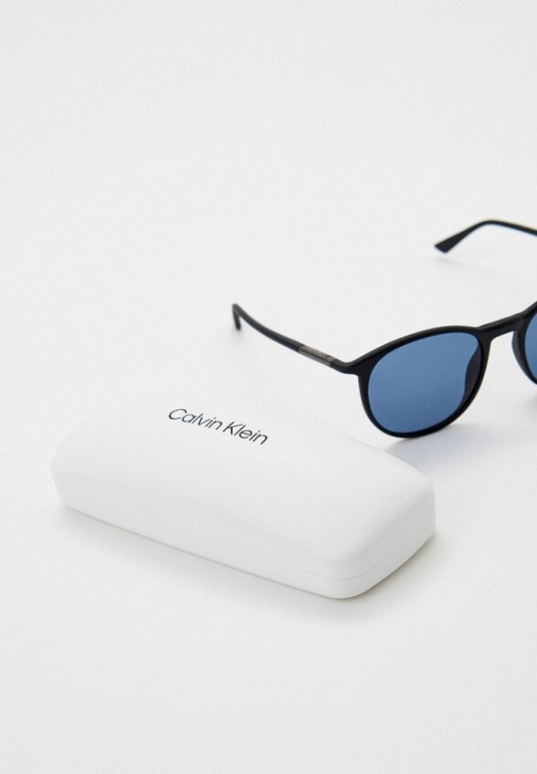 Очки солнцезащитные Calvin Klein