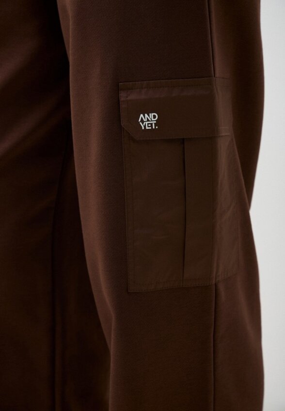 Брюки спортивные And Yet.