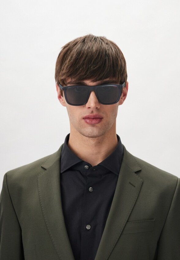 Очки солнцезащитные Hugo