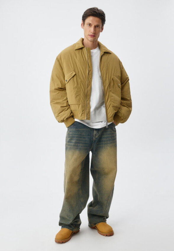 Бомбер Oversize fit с отложным воротником