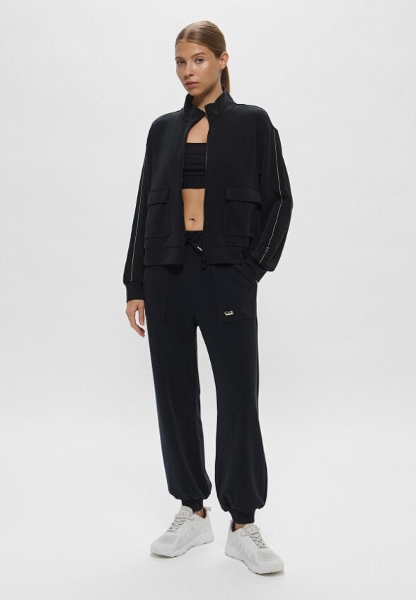 Олимпийка EA7