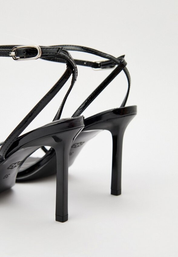 Босоножки Nume