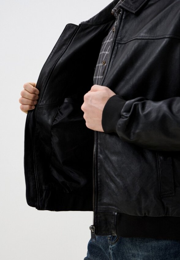 Бомбер Jorg Weber