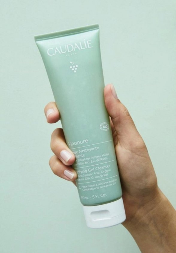 Гель для умывания Caudalie