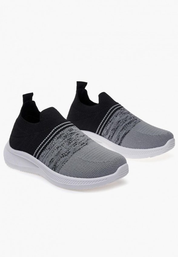 Кроссовки Tikkago