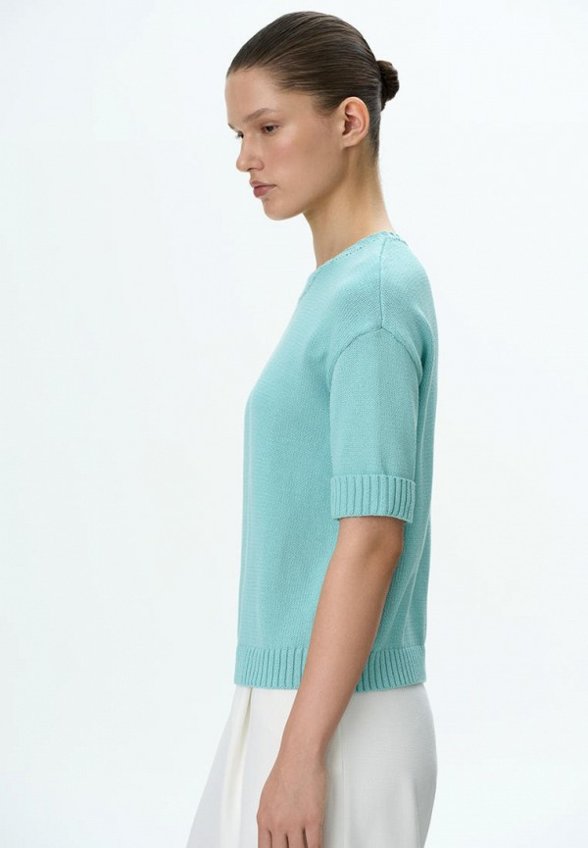 Джемпер Brusnika