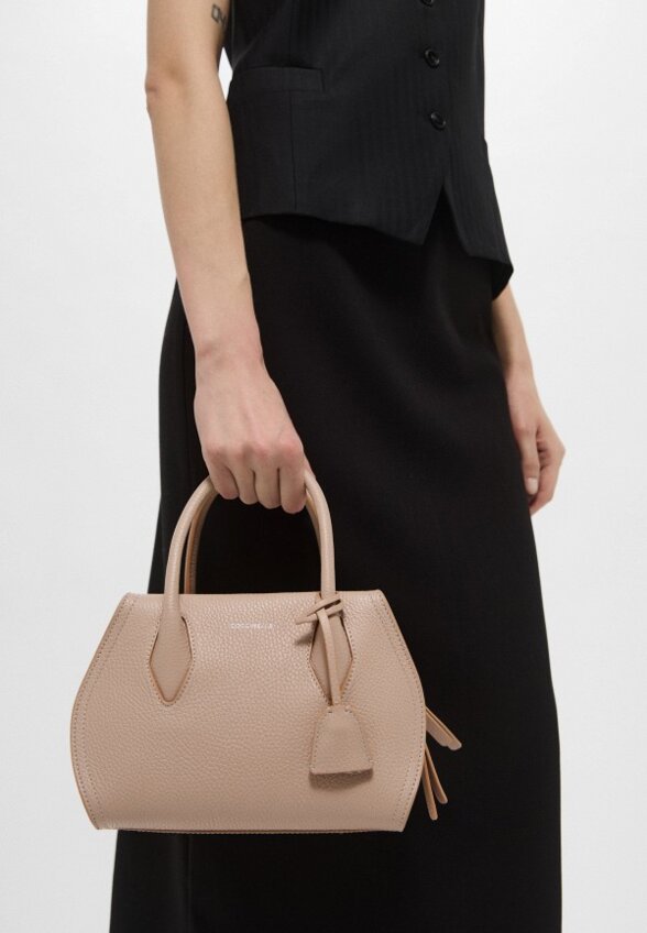 Сумка и брелок Coccinelle