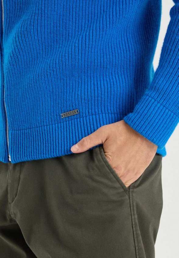 Кардиган Norveg