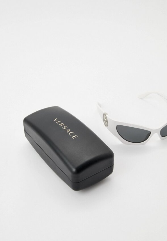 Очки солнцезащитные Versace