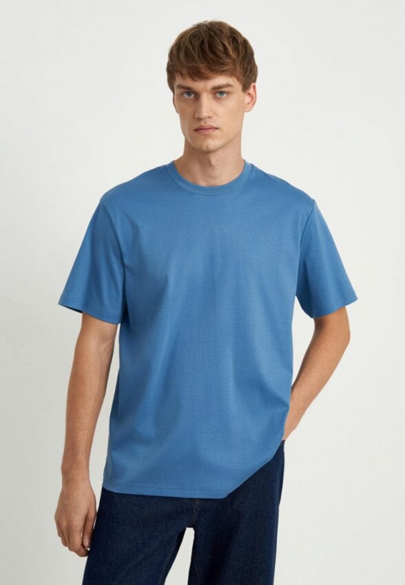 Футболка Finn Flare