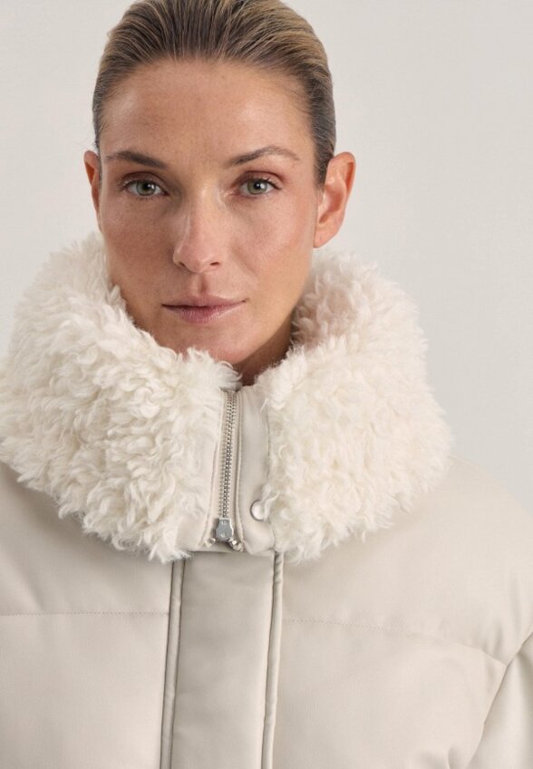 Куртка утепленная Zarina