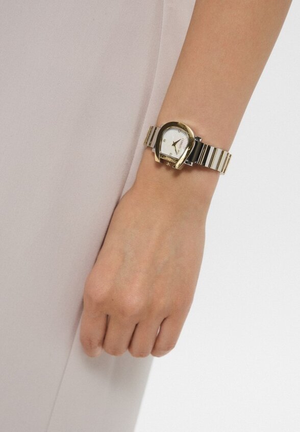 Часы Cerruti 1881