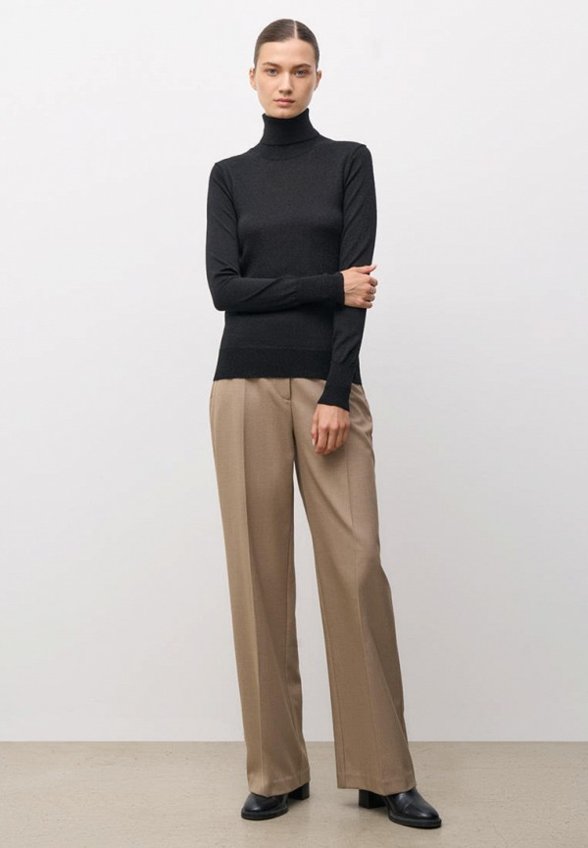 Водолазка Baon