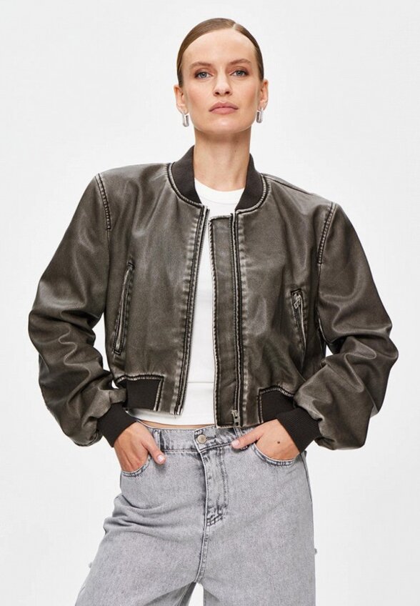 Бомбер Miss Chic