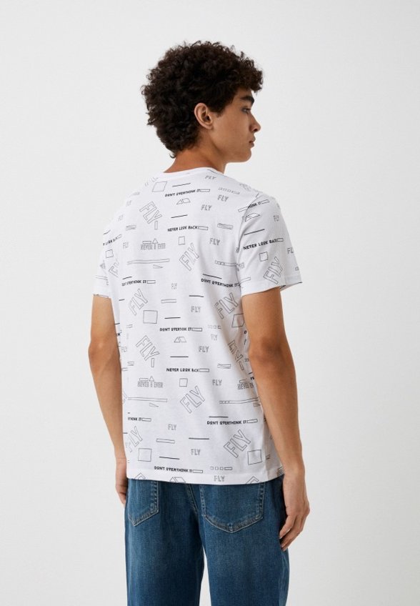 Футболка Colin's