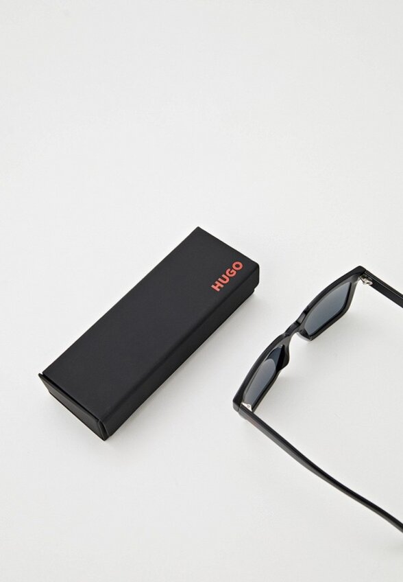 Очки солнцезащитные Hugo