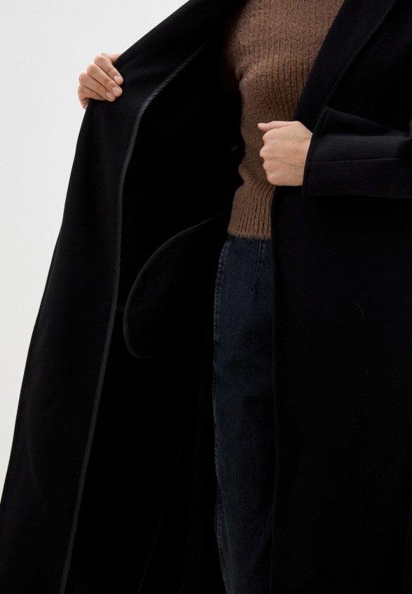 Пальто-халат The Hills