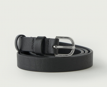 УЗКИЙ РЕМЕНЬ С ПОЛУКРУГЛОЙ ПРЯЖКОЙ