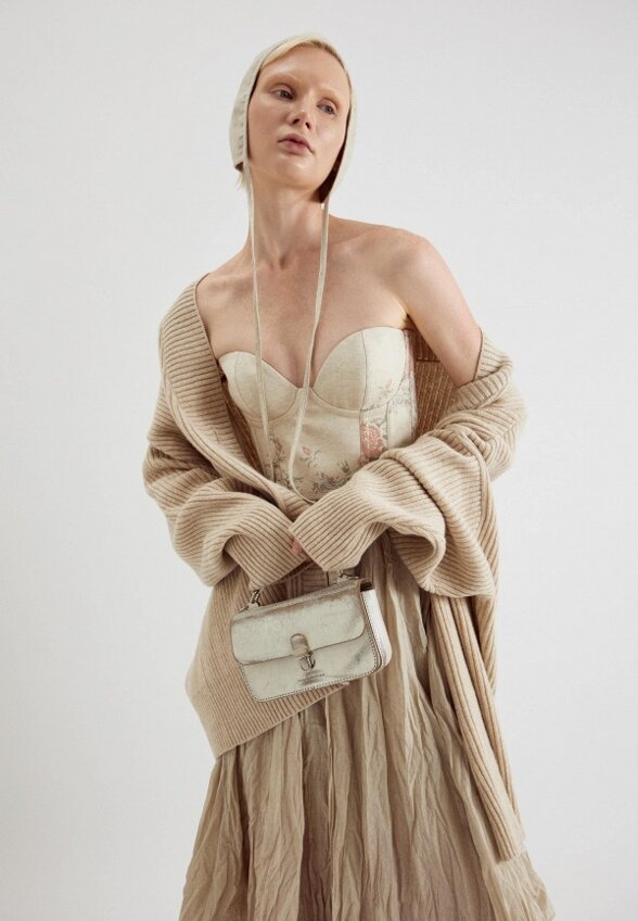 Топ Unique Fabric