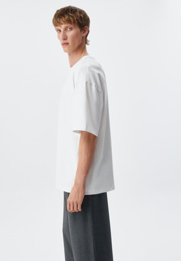 Базовая футболка MAX OVERSIZE FIT