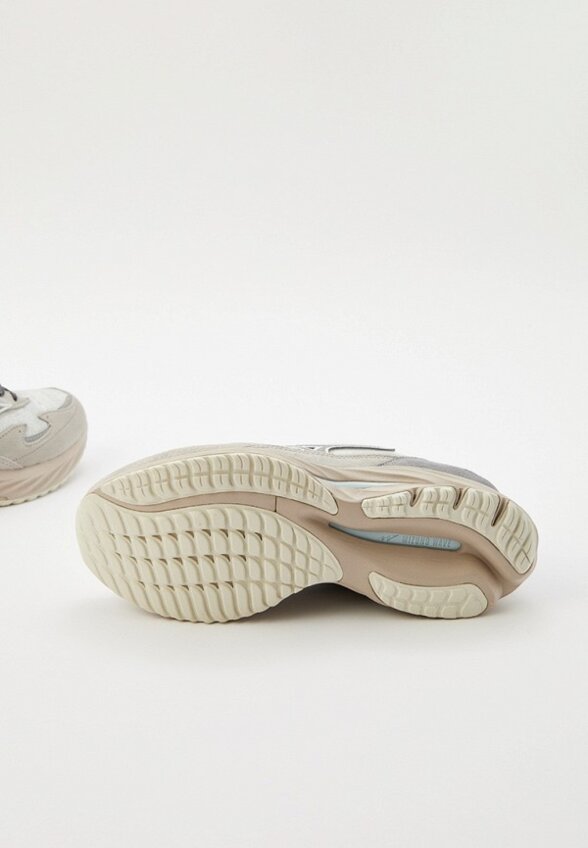 Кроссовки Mizuno