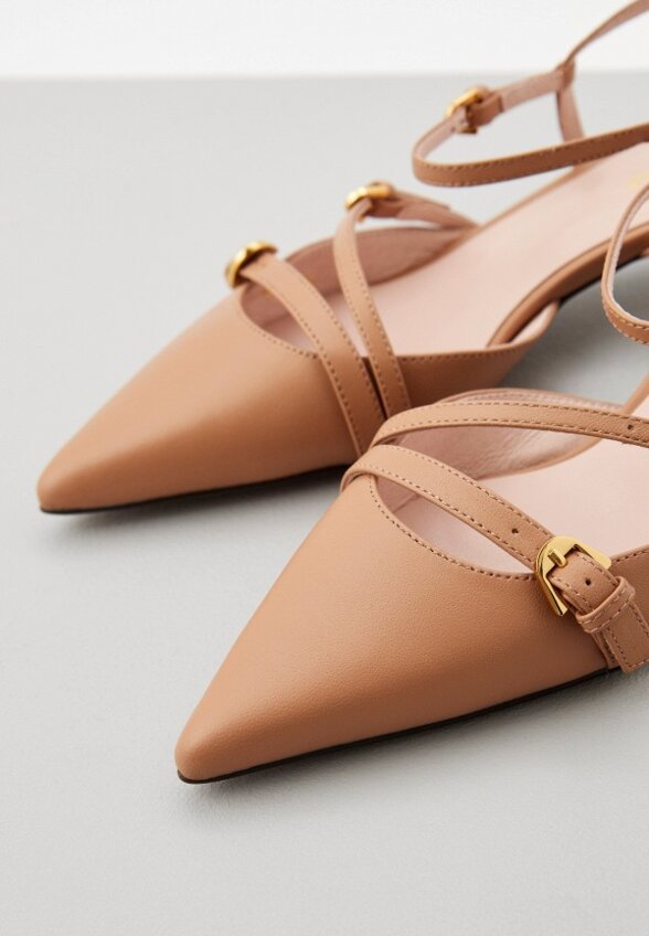 Туфли Coccinelle