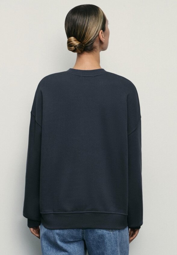 Свитшот Zarina