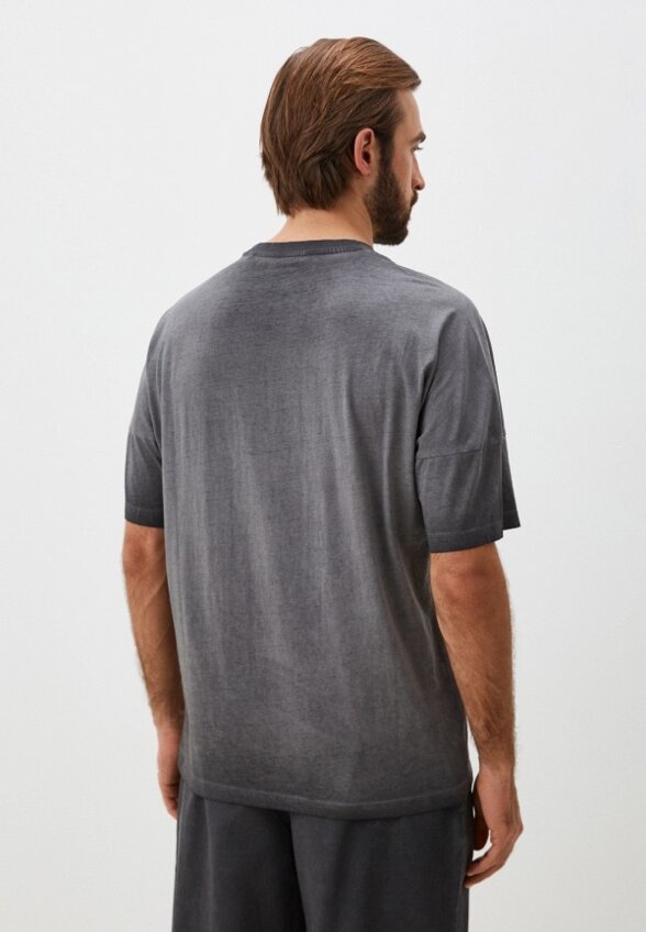 Футболка Guess