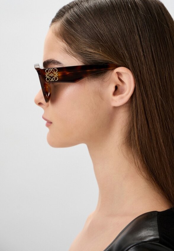 Очки солнцезащитные Loewe