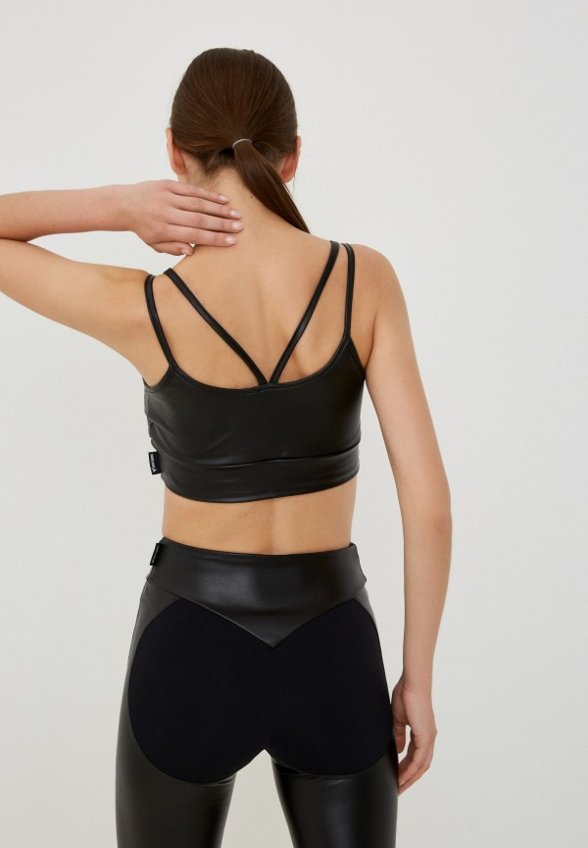 Топ спортивный Forstrong