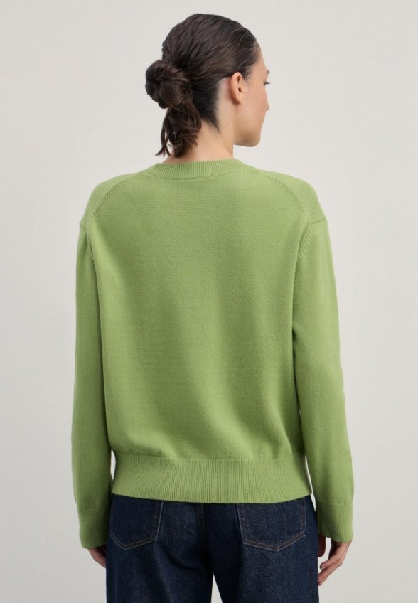 Пуловер Zarina