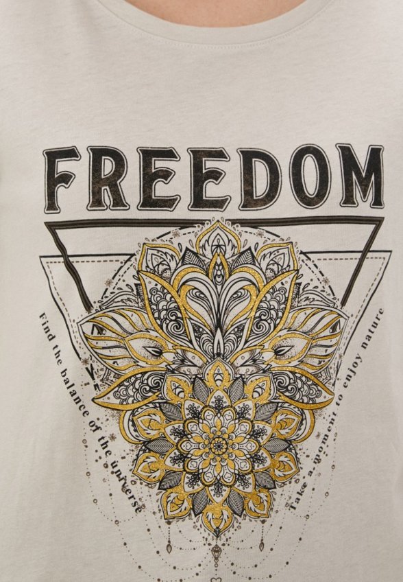 Футболка Colin's