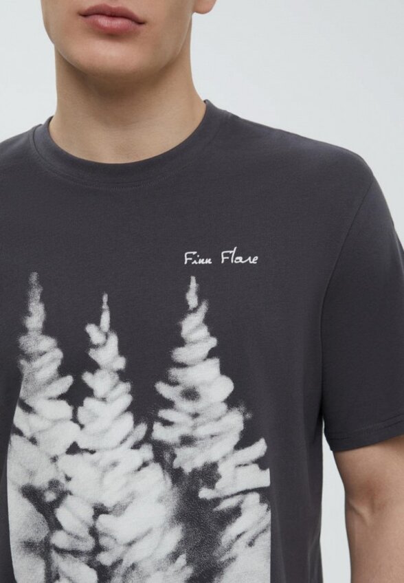 Футболка Finn Flare