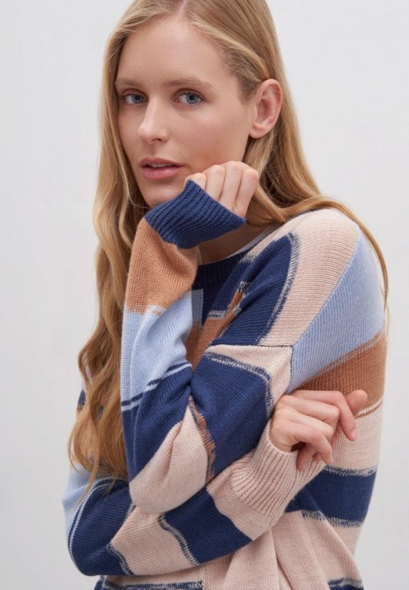 Джемпер Finn Flare