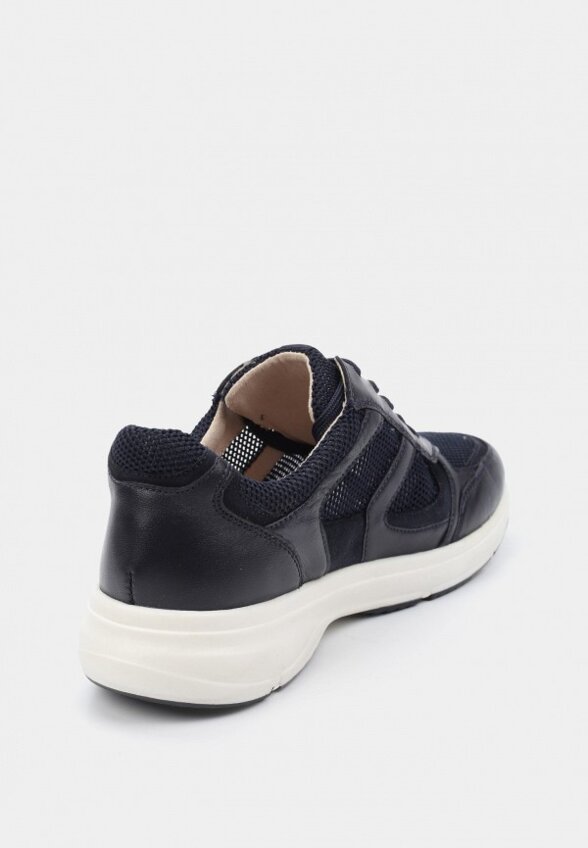 Кроссовки Caprice