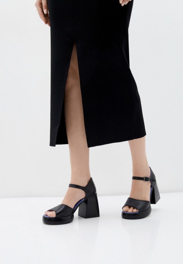 Босоножки Dakkem